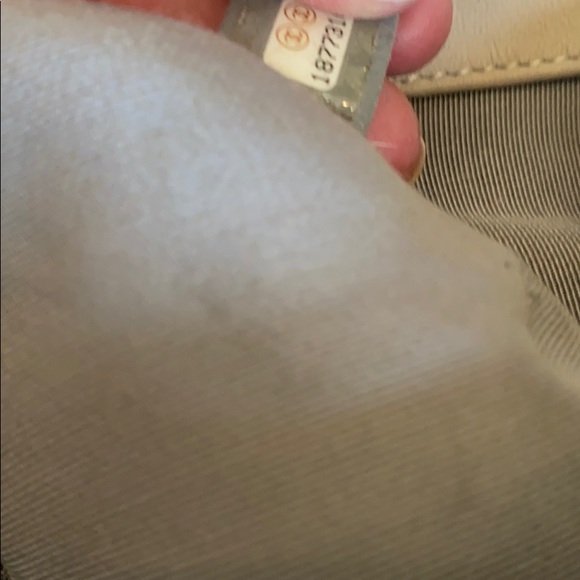 ‼️SOLD‼️💯% Authentic Chanel chain around bag - Picture 8 of 11